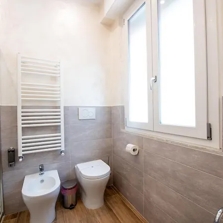 Lägenhet Bonciari Comodo E Moderno Bilocale Con Posto Auto Gratuito E Self Check In