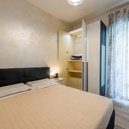 Bonciari Comodo E Moderno Bilocale Con Posto Auto Gratuito E Self Check In Lägenhet