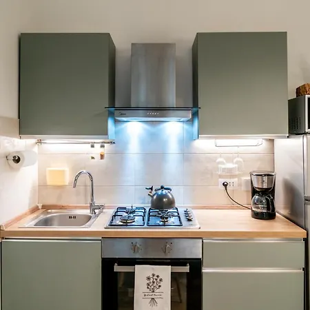 Bonciari Comodo E Moderno Bilocale Con Posto Auto Gratuito E Self Check In Lägenhet