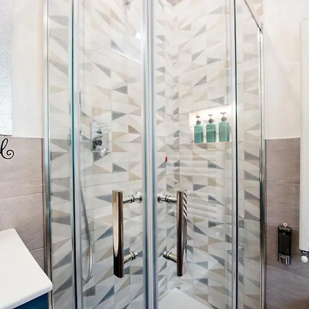 Apartman Bonciari Comodo E Moderno Bilocale Con Posto Auto Gratuito E Self Check In *